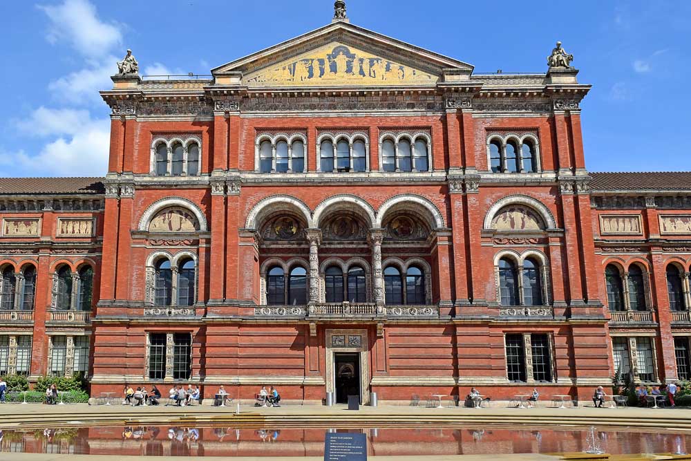 Finders Seekers — The Victoria and Albert Museum